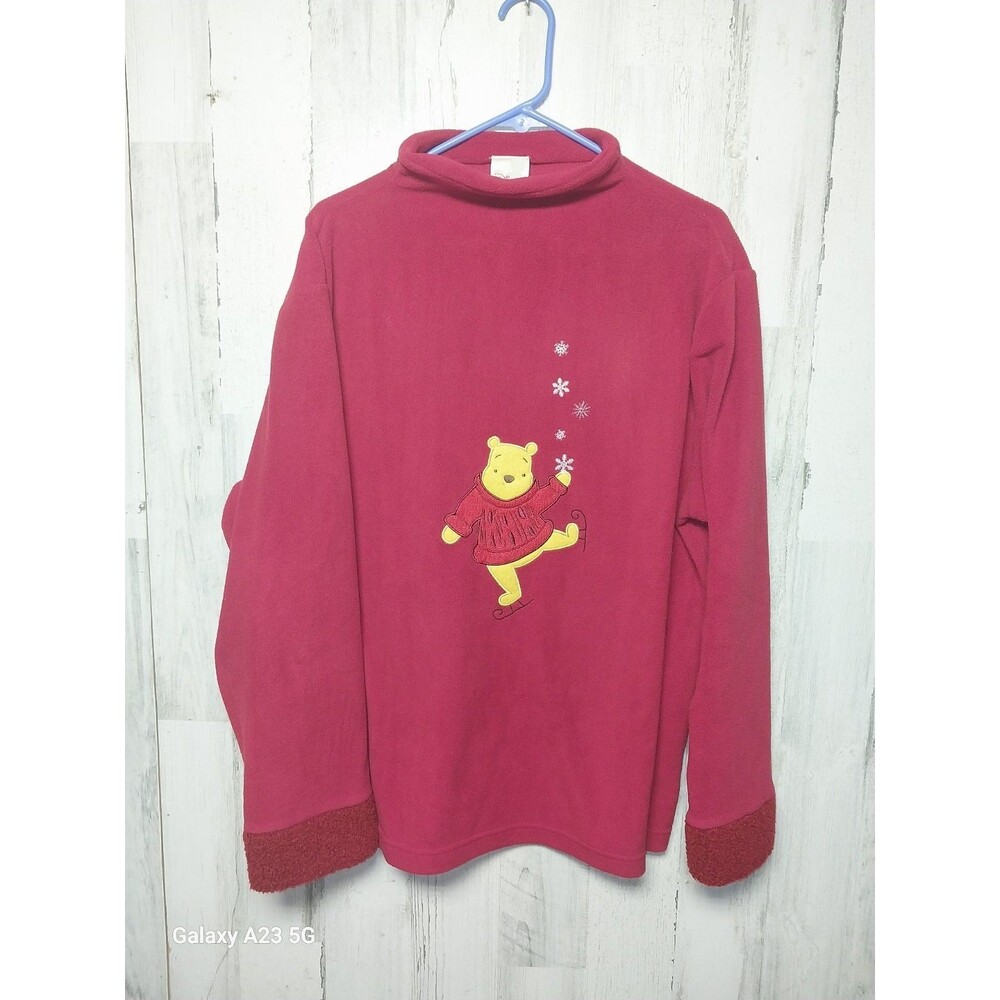 VTG  Disney Store Sweatshirt Fleece Women’s XXL Winnie the Pooh Skating Red